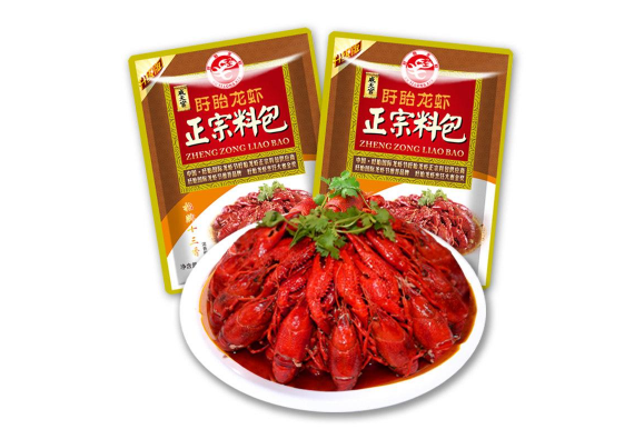 小龙虾料要不要加水1