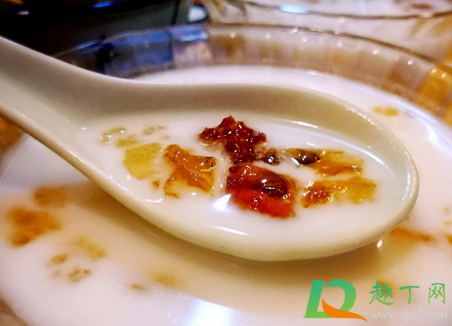 新鲜的椰汁含糖量高不1