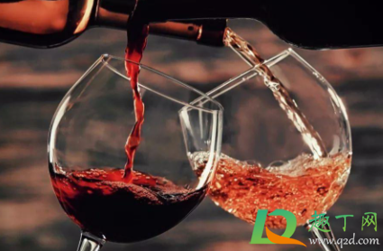 解酒用冷水还是热水敷脸1