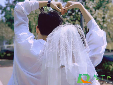  2021愚人节领结婚证好不好1