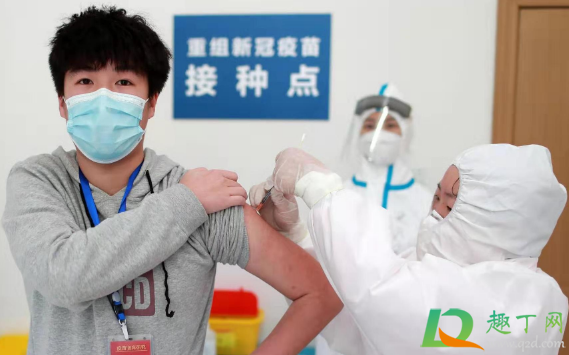 新冠疫苗间隔28天是从打针的当天算还是第二天算1