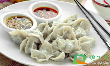 水饺怎么煮不粘在一起1