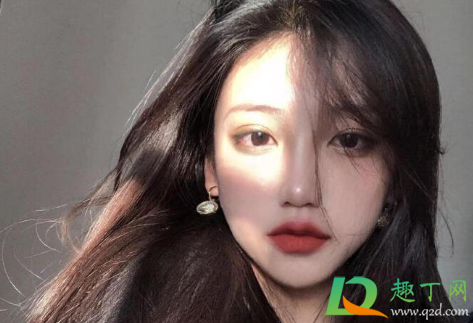 女朋友和男领导走得很近该介意吗1