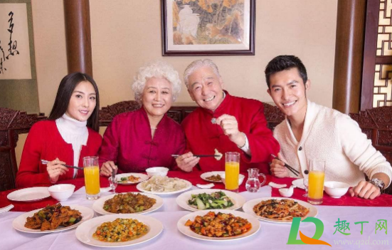 今年年夜饭可以去饭店吃吗20211