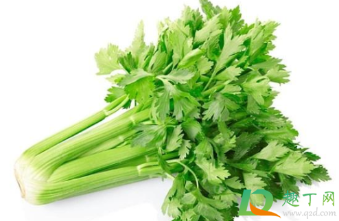 水芹菜焯水后为什么水变黑1