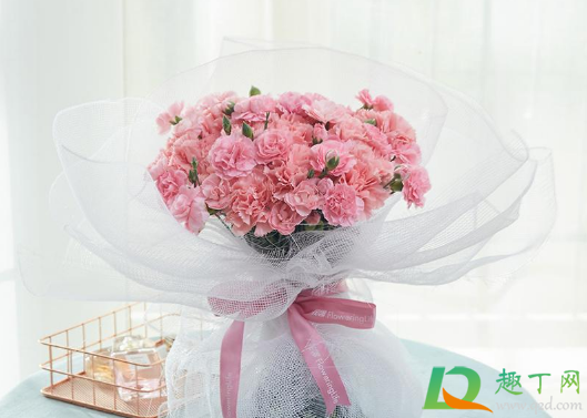 母亲节是送花好还是送蛋糕好1