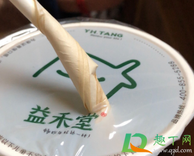纸质吸管怎么插2
