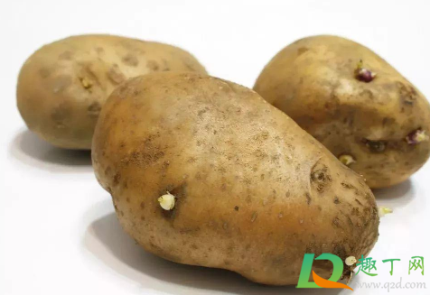 土豆削皮后发黑可以吃吗2