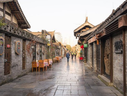 2021暑假去成都旅游热吗2