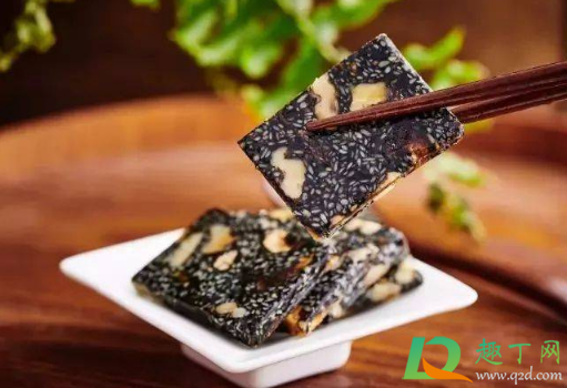 阿胶糕切片时刀上要刷油吗2