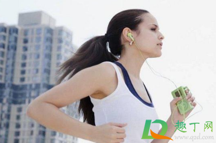 抖音我害怕鬼鬼却未伤我分毫哪首歌里面的2