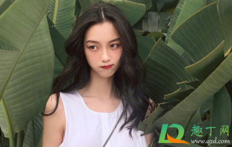 刷酸起密密麻麻小疙瘩怎么办2