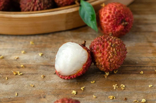 荔枝剥皮冷冻好还是带皮冷冻好2