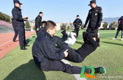 仰卧起坐瘦肚子效果明显吗3