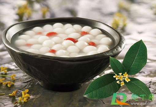 小汤圆煮好后怎么让他不粘在一起3