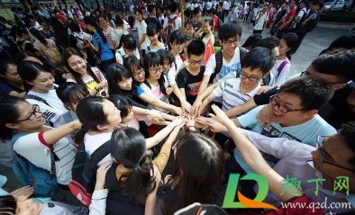 2021高考人数比2020少还是多3