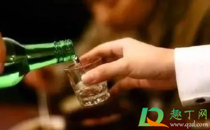 解酒用冷水还是热水敷脸3