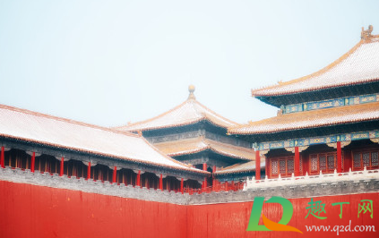 初冬仲冬隆冬是几月4