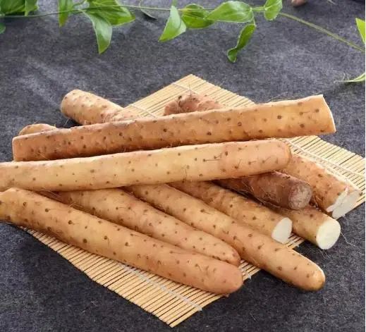 医生提醒：查出肺结节，要尽早远离这2种食物，防范结节增大
