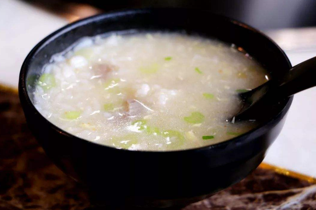 血脂高的人不能吃面条？提醒：若想稳定血脂，尽量远离这5种素食