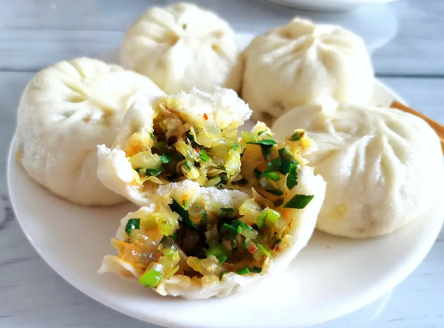 血脂高的人不能吃面条？提醒：若想稳定血脂，尽量远离这5种素食
