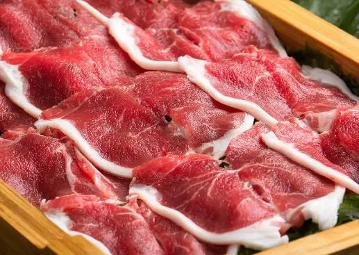 羊肉是癌症的“加速器”？医生提醒：这4种肉，请别再往嘴里塞