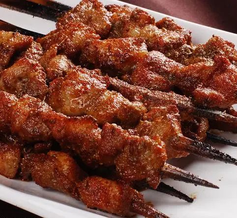 羊肉是癌症的“加速器”？医生提醒：这4种肉，请别再往嘴里塞