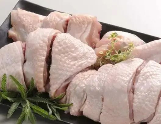 羊肉是癌症的“加速器”？医生提醒：这4种肉，请别再往嘴里塞