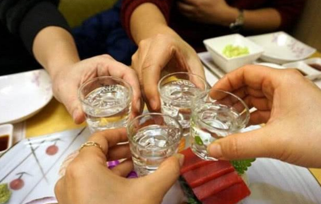 糖尿病患者不能吃馒头？医生提醒：真正不能吃的，或是这4种食物