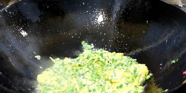 2月4号立春到，老传统：“躲3人，吃3样”，分别指的是什么？