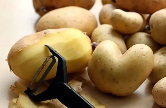 土豆，是糖尿病的“催化剂”吗？医生：控血糖，这7种蔬菜需少吃
