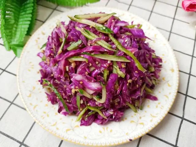春节大鱼大肉时，别忽略了这道凉拌菜，爽口解腻，成本不过3块钱