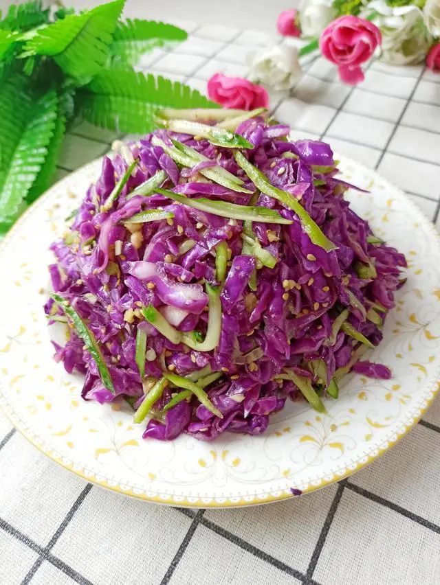 春节大鱼大肉时，别忽略了这道凉拌菜，爽口解腻，成本不过3块钱