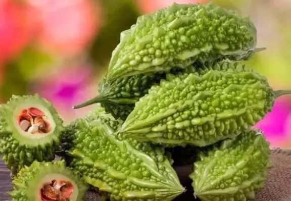 常吃苦瓜，好处或“不请自来”！但要牢记5个禁忌，别再犯错