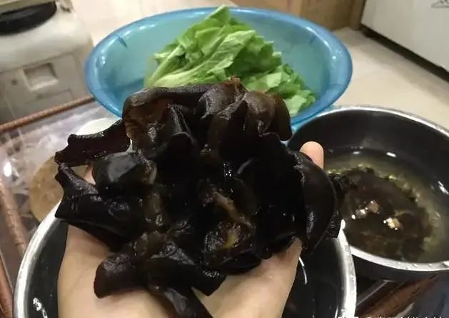 每天吃南瓜，护肝还是伤肝？转氨酶高的人：少3菜，肝脏或感激你