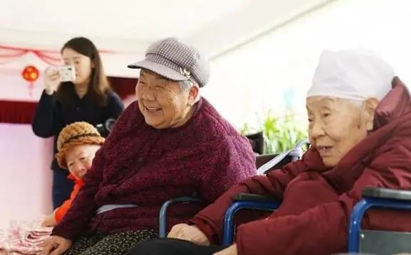 医生提醒：60岁以后做体检，没必要每项都做，做好5个检查即可