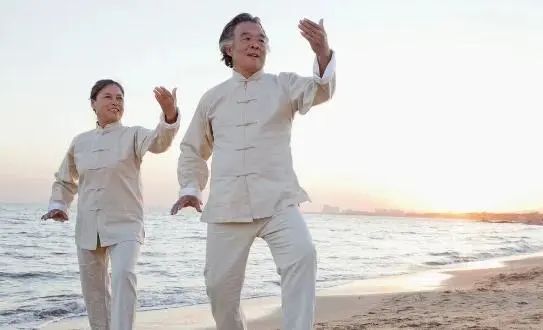 医生提醒：60岁以后做体检，没必要每项都做，做好5个检查即可