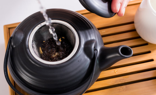 长期吸烟却又坚持喝茶的人，后来都怎么样了？医生终于给出答案