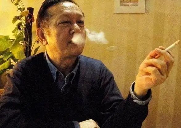 长期吸烟却又坚持喝茶的人，后来都怎么样了？医生终于给出答案