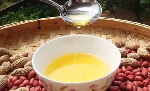 花生油、菜籽油、玉米油，哪种油健康？医生：这2种油或要少吃