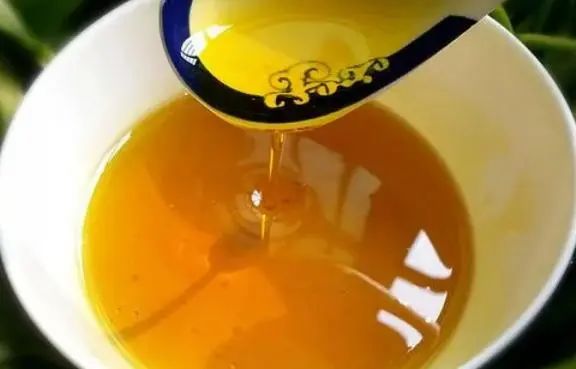 花生油、菜籽油、玉米油，哪种油健康？医生：这2种油或要少吃