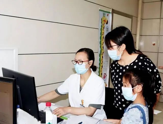 中国父母之殇：53万儿童性早熟，“催熟”孩子的或不是豆浆和鸡肉