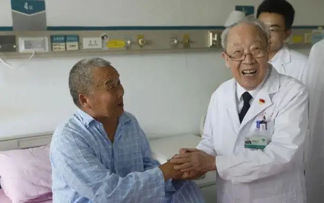 “肝病之父”吴孟超，总结60年养肝经验：做好3件事，或对肝脏好