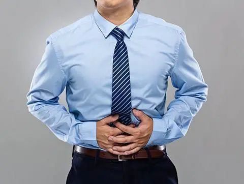 “经常放屁”到底咋回事？是身体在排毒吗？肛肠科医生说出答案