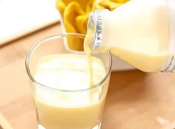 早上起床后，宁愿饿肚子，尽量少吃这5种早餐