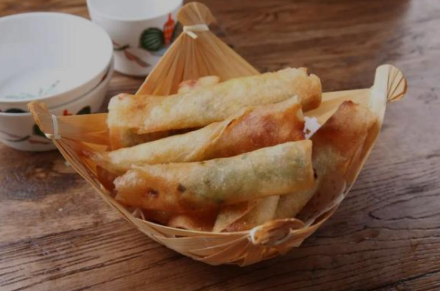 胃病不能喝小米粥？医生建议：想要胃好，尽量少吃这4物