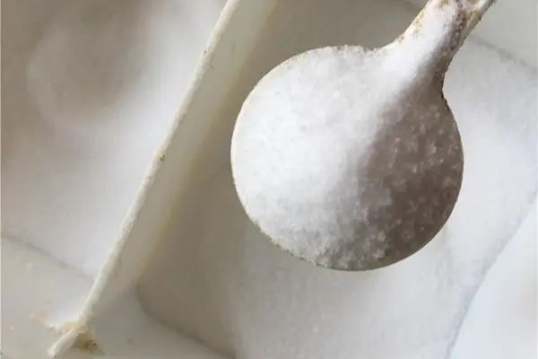腰腿没劲，骨质疏松？想养骨，三种食物应该少吃？