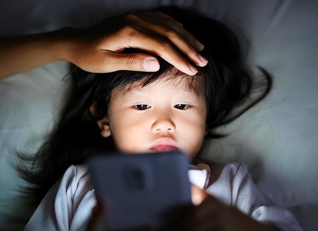 中国父母之殇：53万儿童性早熟，“催熟”孩子的不是豆浆和鸡肉