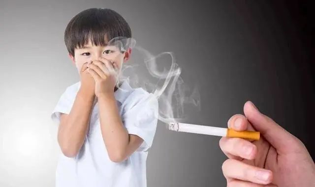 肺不太好的人不能吃鸡蛋？医生：3种对肺不太友好的食物建议少碰