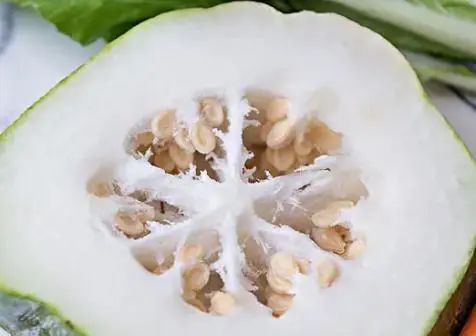 鲈鱼到底有何营养价值？医生：鲈鱼虽好，但这4种人或要少吃